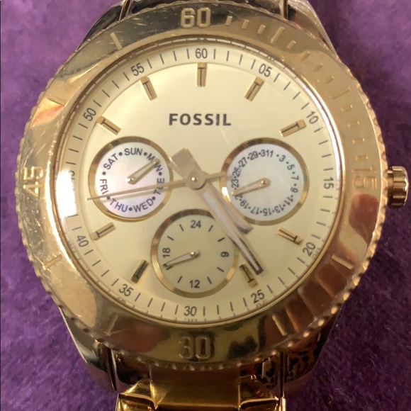 Authentic Fossil Linked Gold Watch - Picture 3 of 7